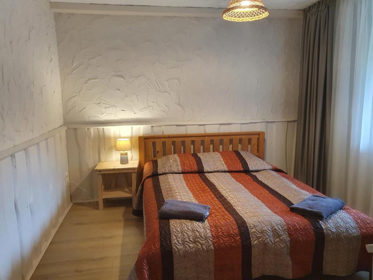 Laukdvaris Laukzeme Esterno foto